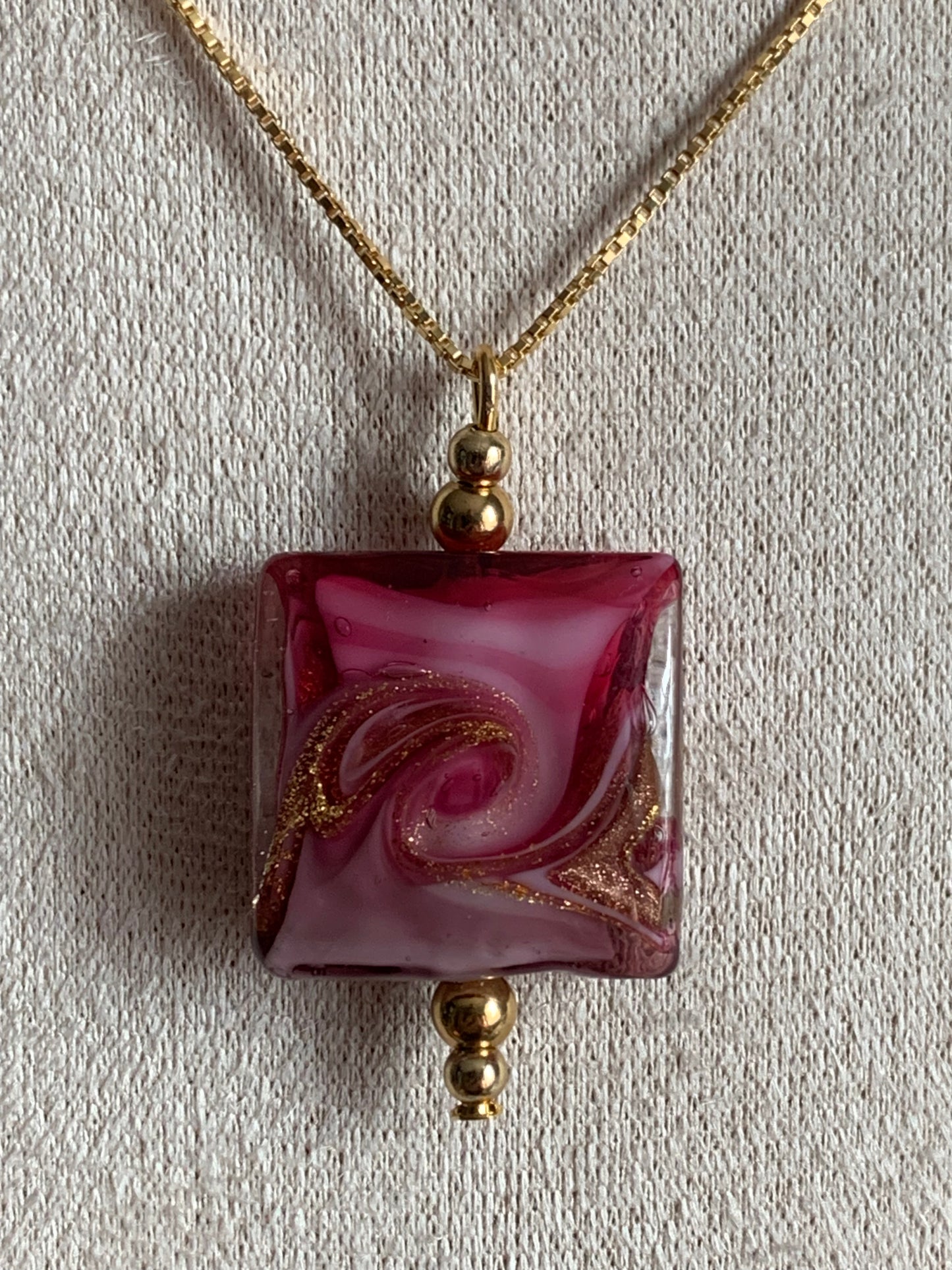 No 36 - Murano - Aventurina Carré 20mm Mare avec feuille or 24 carats Moretti Vela Square.