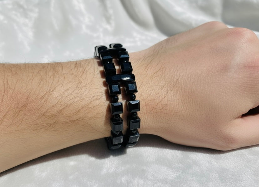 No 46 - Swarovski double noir 5601