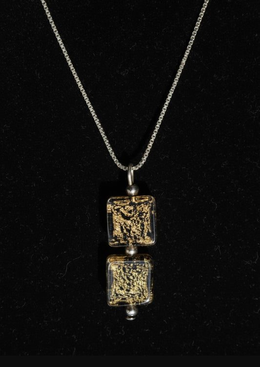 No 33 - Murano - Carré plat 10mm Moretti feuille d'or 24 carats.
